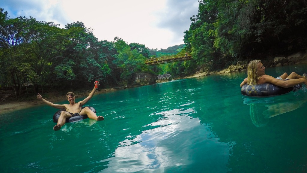 Semuc Champey, Tubing